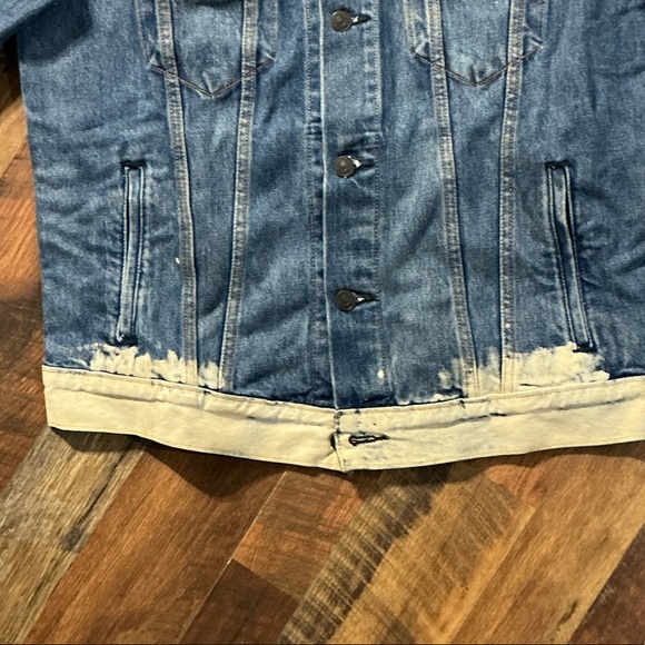 Levi’s Men’s Trucker Jacket - Baez Distressed Bleach Wash - Size M - Picture 5 of 9